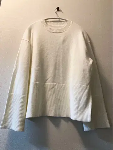 내추럴 뷰티 베이직 니트 화이트 스웨터