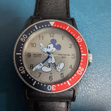 ALBA 미키마우스 손목시계 쿼츠 작동 안 됨 알바 세이코 새상품급