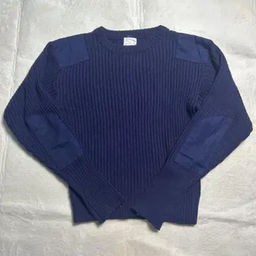 [ 구제 의류 ] US 실물 방출품 니트 스웨터 코만더 스웨터 L 사이즈