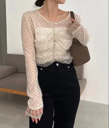 카프리슈레마쥬 플로키 도트 블라우스