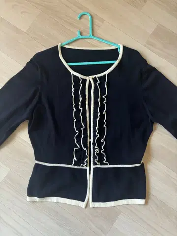 도쿄 소와르 가디건 LL 사이즈