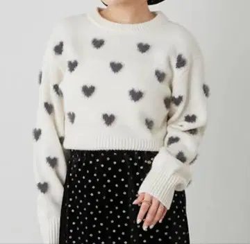 릴리 브라운 하트 모티브 페더 니트