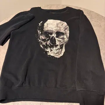 ZARA 스컬 프린트 L 블랙 맨투맨