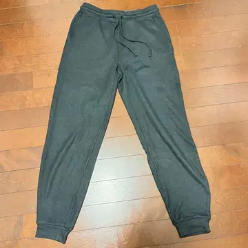 유니클로 소프트 니트 팬츠 조거 팬츠 맨투맨 M 사이즈 블랙