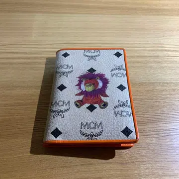 MCM 여권 케이스 라이온 베이지 오렌지