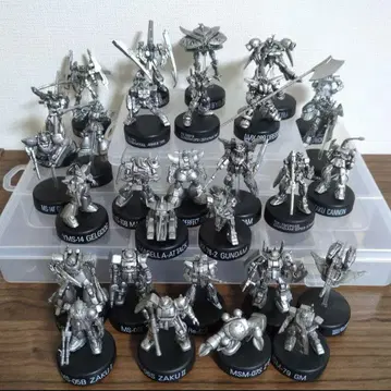 건담 피규어 30개