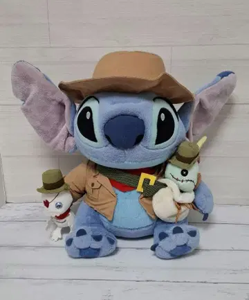릴로 & 스티치 봉제 인형 인디아나 존스 콜라보