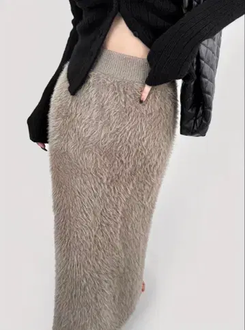 베이지 퍼 스타일 롱 타이트 스커트 S 사이즈