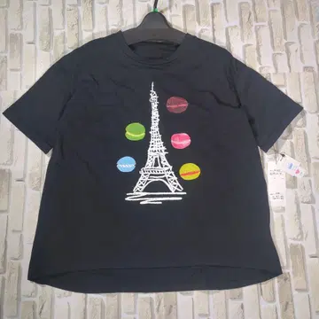[미사용 택 포함] CLEAR-CREA 에펠탑과 마카롱의 T셔츠