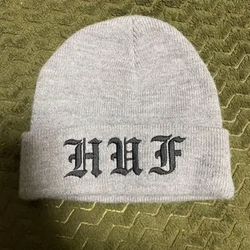 HUF 그레이 니트 모자
