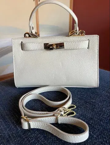 VERA PELLE 화이트 가죽 숄더백