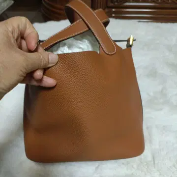 브라운 가죽 핸드백 크로스 스트랩