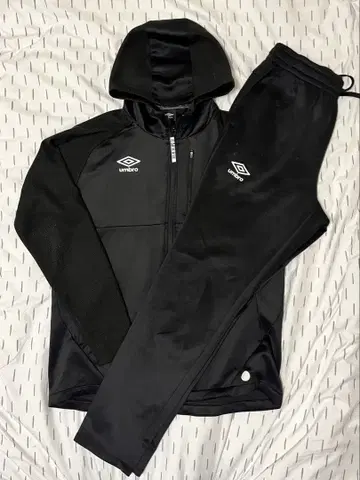 umbro 후드 부착 저리 상하의 세트 블랙
