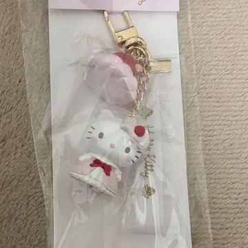 헬로키티 키링 (딸기 휘핑 케이크)