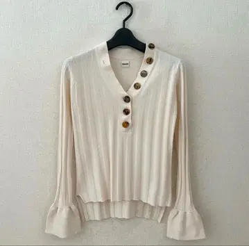 KHAITE 아이보리 리브 편직 스웨터