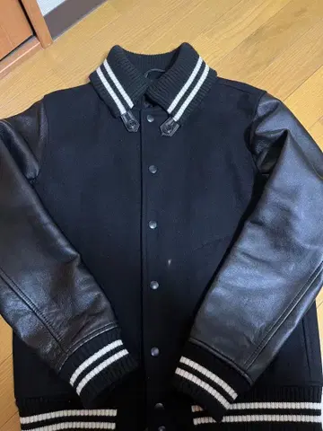 BEAMS 바시티 자켓