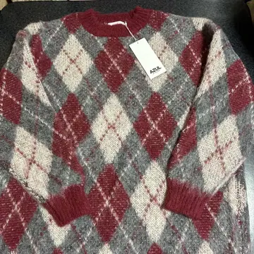 AZUL BY MOUSSY 아가일 무늬 니트 무릎 기장 원피스