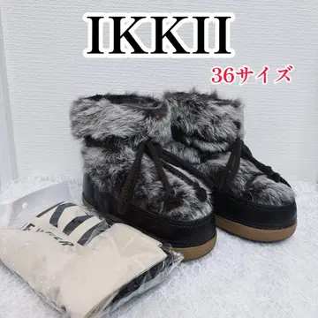 [ 레어 새상품급 ] IKKII 이키 무스탕 스노우 부츠 양가죽 통굽