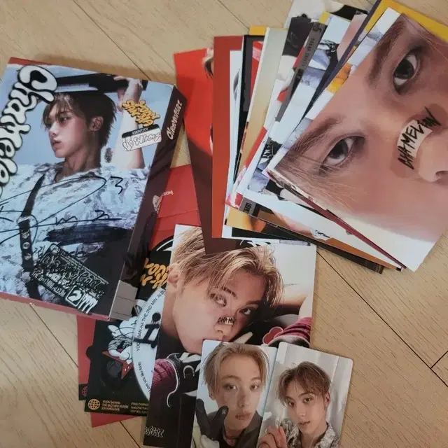 아스트로 윤산하 친필싸인앨범