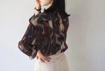 lumier 레트로 프린트 블라우스 페인트 올 패턴