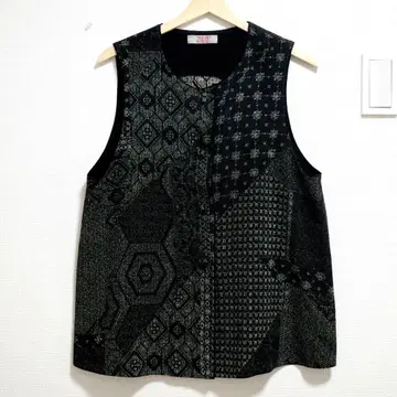 시선당 슬리브리스 베스트 블랙 계열 올 패턴