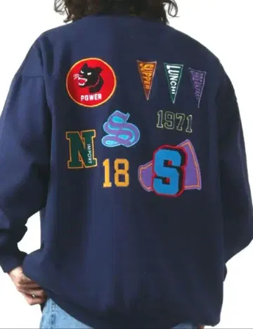 거의 새상품 [ FUNALIVE ] 와펜 헤비웨이트 맨투맨 속기모