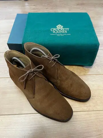 CROCKETT & JONES 브라운 처카 부츠