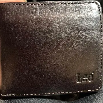 Lee 다크 브라운 접이식 지갑