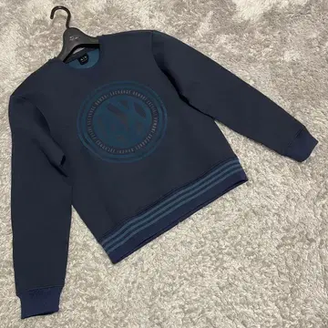 아르마니 익스체인지 긴팔 오버 사이즈 본딩 맨투맨