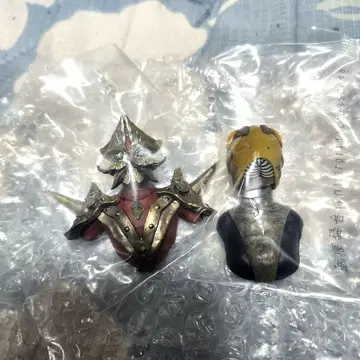 제일복권 괴수 초대전 vol.2 F상 괴수 머리 장식 울트라 괴수