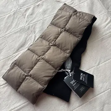 [ 미사용 새상품 ] 타이온/베이직 다운 머플러/베이지