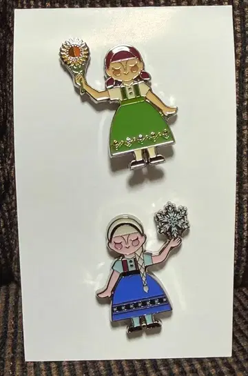 겨울왕국 판타지 스프링스 핀 배지 2개