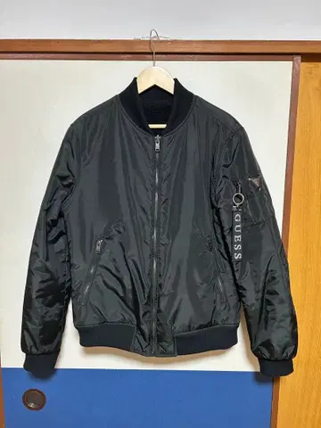 GUESS 봄버 자켓 블랙