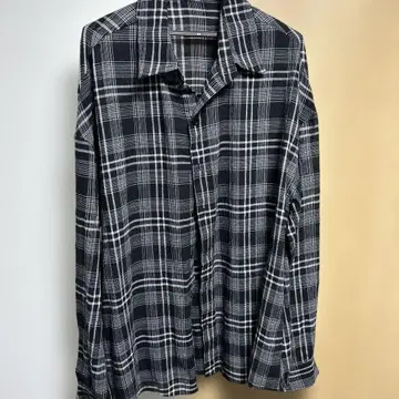 체크 무늬 긴팔 셔츠 M 사이즈