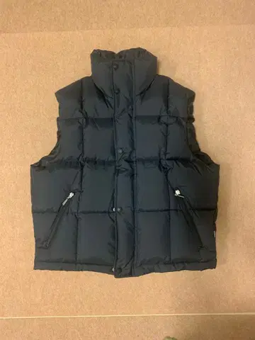 [ 새상품급 ] adabat 블랙 다운 베스트 M