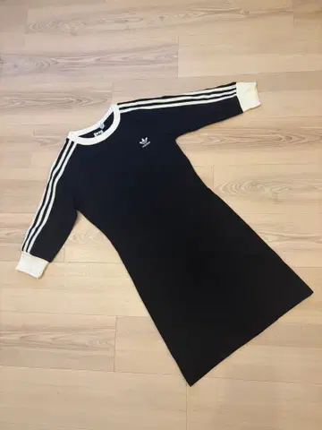 adidas 오부소매 미니 원피스 블랙 S