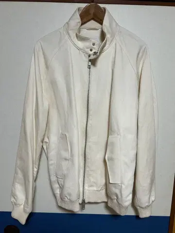 ZARA 화이트 자켓 XL