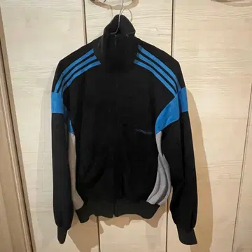 adidas 벨로아지 트랙 자켓
