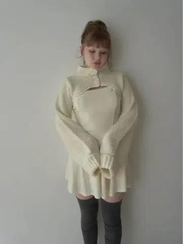 안도마리 Zoey 벨루어 세트 드레스