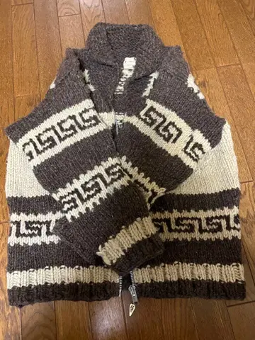 코위찬 니트 캐나다제 Modeste Indian