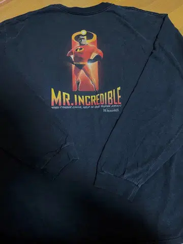 MR. INCREDIBLE longsleeve vintage tshirt