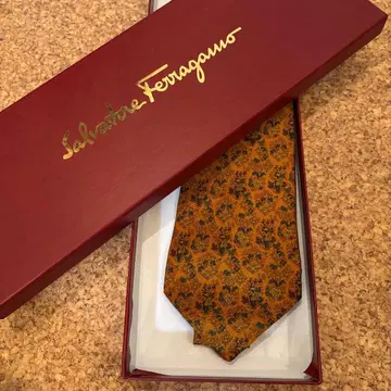 Salvatore Ferragamo 꽃 패턴 넥타이