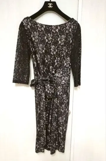 새상품급 다이앤 폰 파스텐버그 블랙 레이스 원피스