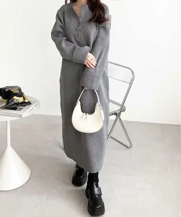 [ 새상품급 ] GeeRA 하프 지퍼 원피스