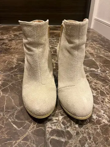 Rougevif 화이트 스웨이드 숏부츠 ( 23cm~23.5cm )