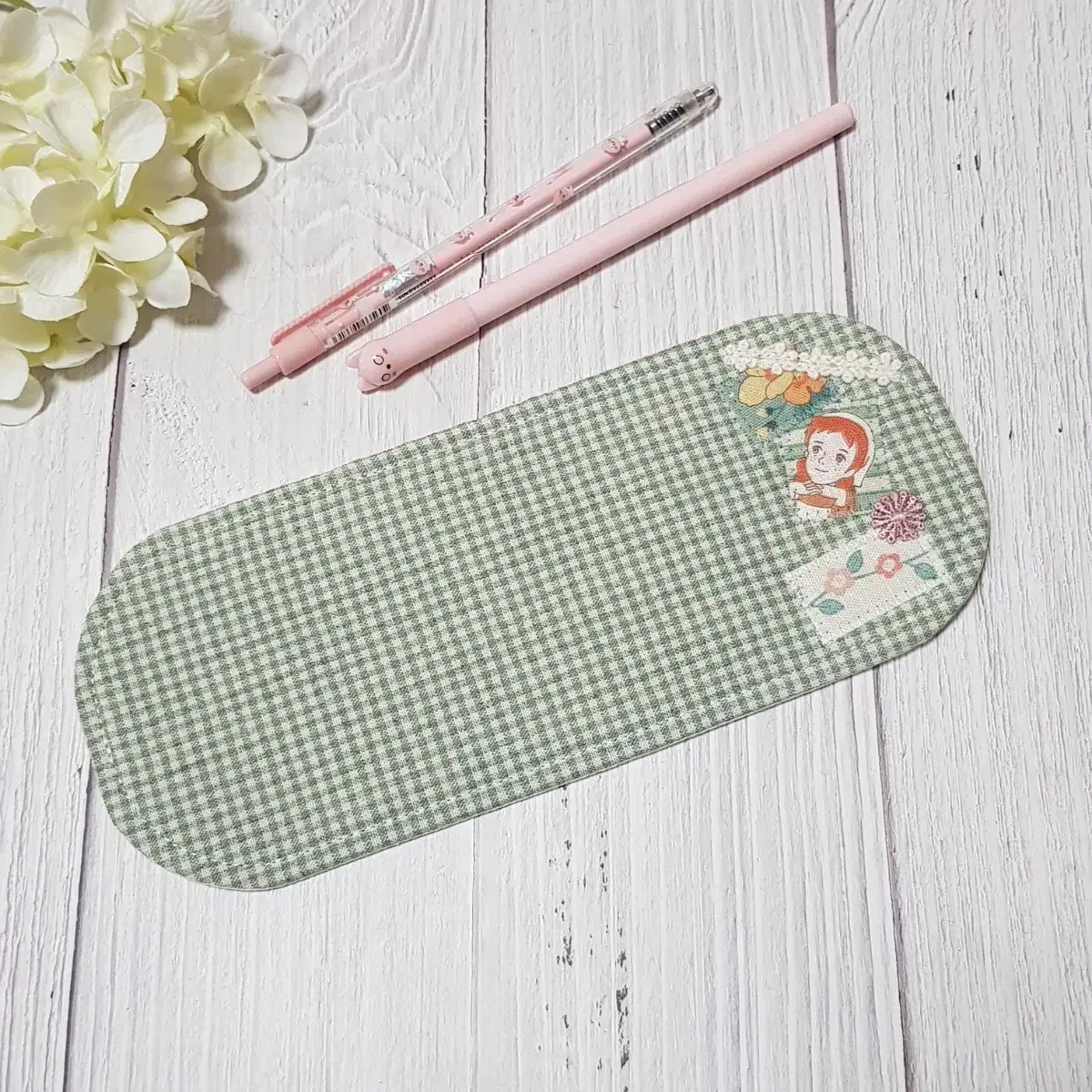 Anne of Green Gables Handmade Multi-purpose Mini Mat (Green) #핸드메이드,#빨간머리앤 ,#빨강머리앤,#책상매트,#다꾸매트 on Bunjang Global Site., image size:1200x1200