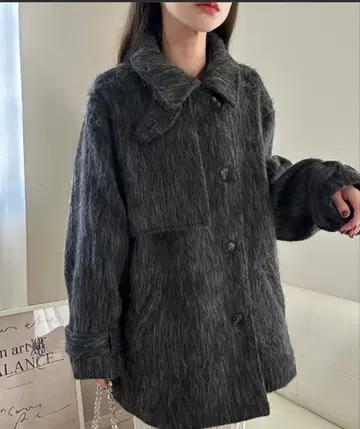 볼륨 슬리브 샤기 스텐카라 코트