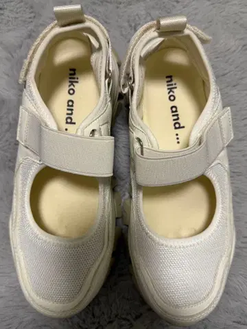 새상품급 Niko and - 스니커즈 샌들 L 사이즈 화이트 니코앤드