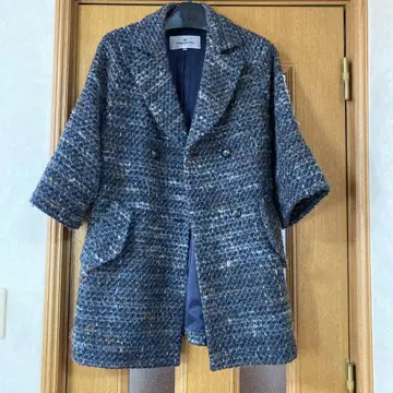 깊이 있는 네이비 계열 트위드 코트 비키 사이즈 1