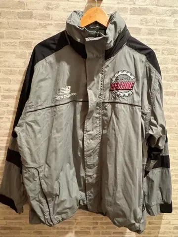 [ New Balance ] 나일론 자켓